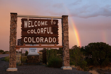 Welcome to Colorful Colorado sign at border of Utah and Colorado