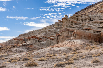 Obraz premium Tr5. The Dove Spring Formation (formerly the Ricardo Formation), continental and lacustrine sediments containing lava flows and tuff. Red Rock Canyon State Park, Kern County, California. Mojave Desert