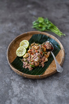 Fischsalat mit Thunfisch (Yam Pla Tuna) Thailand