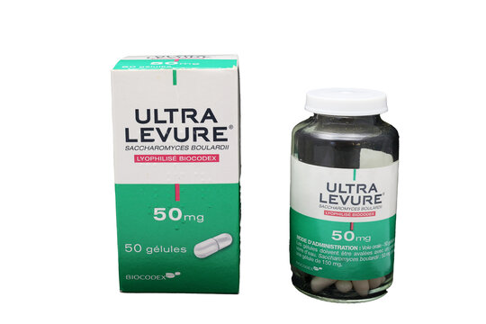 Boite et flacon de g&eacute;lules d'ultra levure du labo biocodex