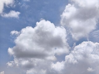 Fototapeta premium photo of blue sky and white clouds during the day