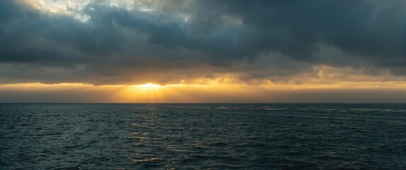 Obraz premium Morning sky covered with clouds and sunrise