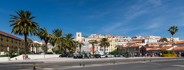 Blick auf die historische Altstadt von Lissabon