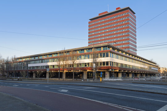 Exterior view of the Dutch Central Bank (De Nederlandsche Bank - DNB) headquarters building at Frederiksplein in Amsterdam Netherlands, 28 december 2025.