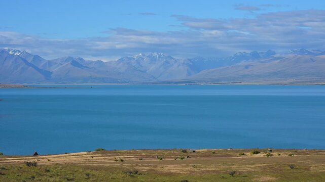  See  unter klarem Himmel, Lake Tekapo, Tekapo, Canterbury, S&uuml;dinsel, Neuseeland, Ozeanien