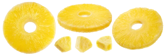 Fototapete Zu Essen Pineapple rings and pineapple pieces isolated on a white background.  © volff