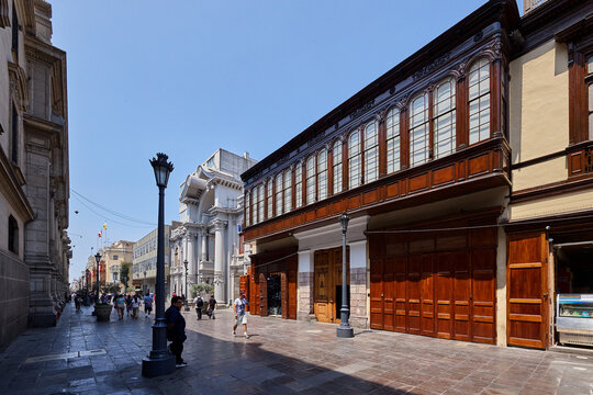 Step back in time at the magnificent Casa de Aliaga, the oldest colonial mansion in the Americas to be continuously inhabited by the same family since 1535. Located in the Historic Center of Lima