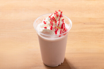 ストロベリー　フラペチーノ　