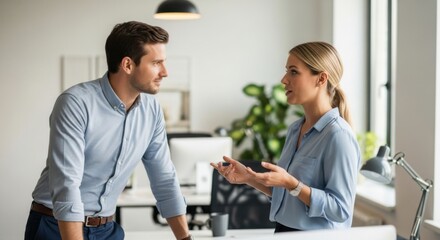 Obraz premium Office Colleagues Professional Discussion