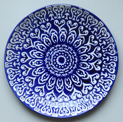 PIATTO DECORATIVO NEI COLORI DEL BLU E AZZURRO
