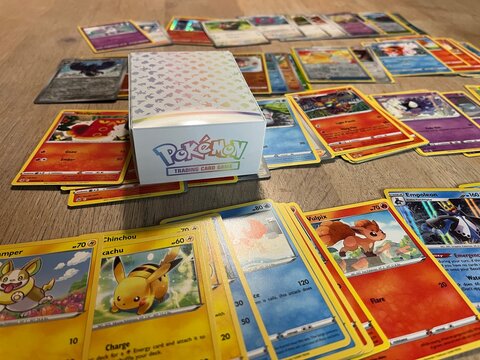 pokemon cards lost origin Amazon.com: Pokemon TCG - Lost Origin - x4 Sealed Booster Pack Set main image 1