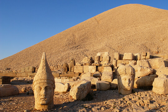 Monumental god heads in Nemrut Mount, T&uuml;rkiye. The mount where several large statues are erected around what is assumed to be a royal tomb from the 1st century BC.