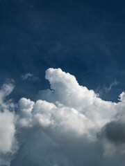 Obraz premium Dramatic Blue Sky with Large White Clouds