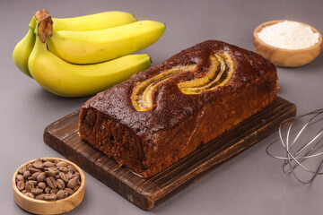 Coffee banana bread is a moist, aromatic loaf cake that combines the natural sweetness of ripe...