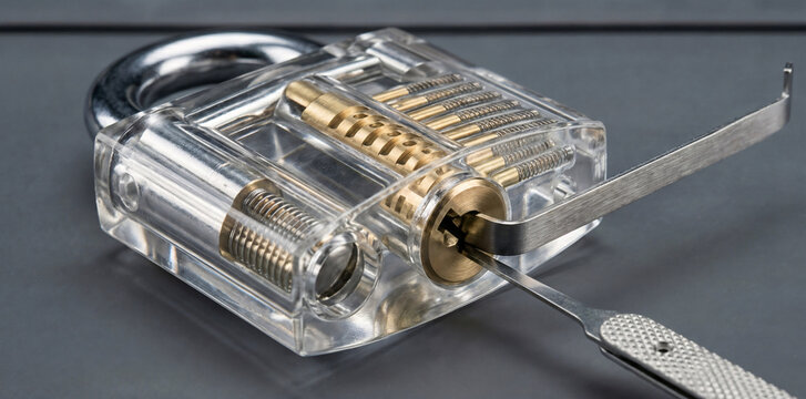 Transparent Lock Picking Practice