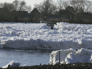 Drift ice on the Elbe in January © Klaus Schulz