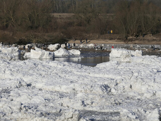 Drift ice on the Elbe in January © Klaus Schulz