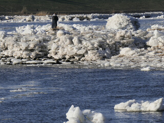 Drift ice on the Elbe in January © Klaus Schulz