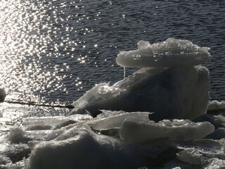 Drift ice on the Elbe in January © Klaus Schulz