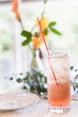 空の庭ウエディング 披露宴テーブル上のカクテル