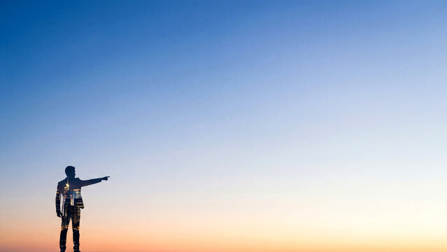 朝日夕日の中の都市オフィスで進路を指し示すビジネスパートナーリーダーの選択した進む未来