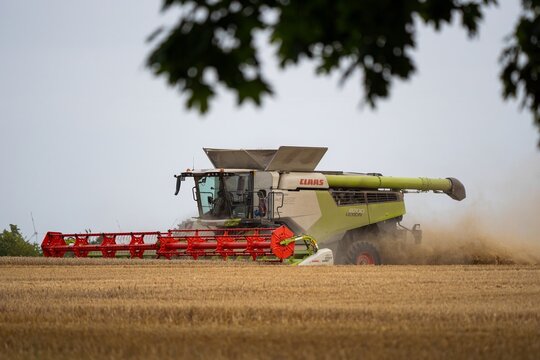 Claas Lexion 8700 M&auml;hdrescher im Einsatz