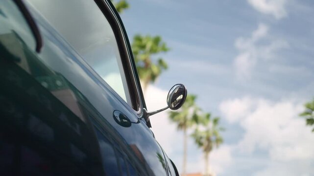 A vintage car in Ybor.