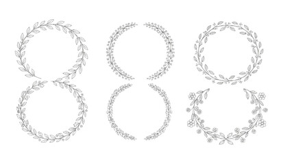 Obraz premium Minimal hand drawn floral wreath circular frame vector set isolated on transparent background