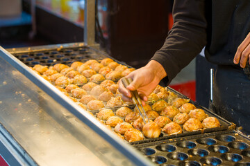 美味しそうなたこ焼きの写真