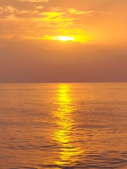 Obraz premium sunset over the sea