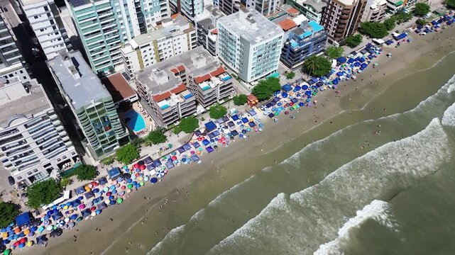 Orla da Meia Praia em Itapema Santa Catarina