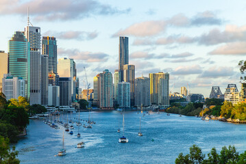 Naklejka premium Skyline of Brisbane, capital and largest city of the state of Queensland in Australia