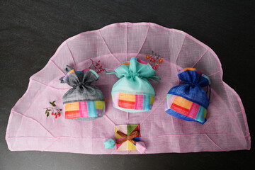 한국 명절 설날, 추석 복주머니 배경화면 