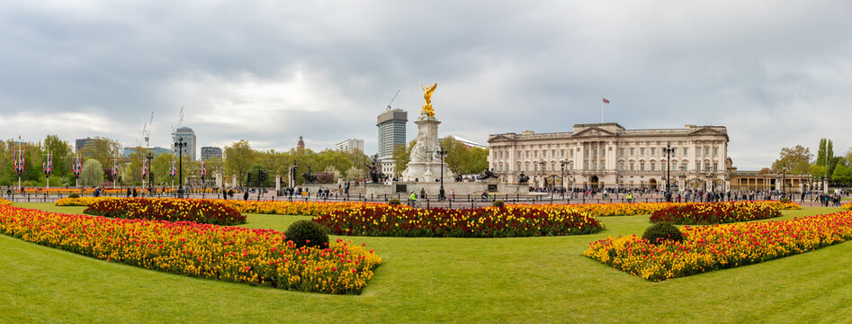 London, United Kingdom - April 19, 2025: A picture of the Constitution Hill Memorial Garden, the Queen Victoria Memorial and the Buckingham Palace, London.