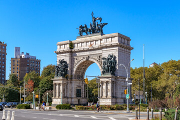 Obraz premium Soldiers and Sailors Memorial Arch at the Grand Army Plaza in Brooklyn