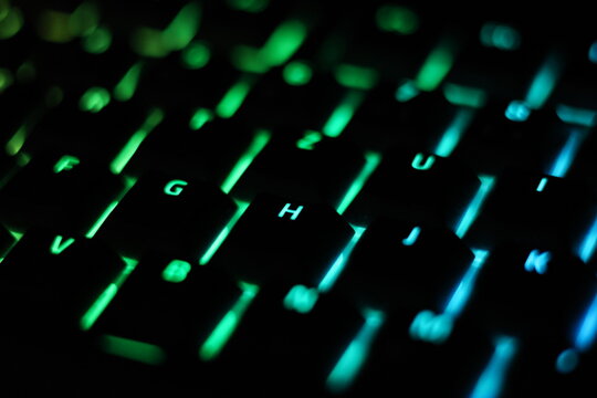 Clavier RGB vert et bleu &ndash; Fond gaming moderne