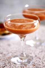 glass of berry smoothie