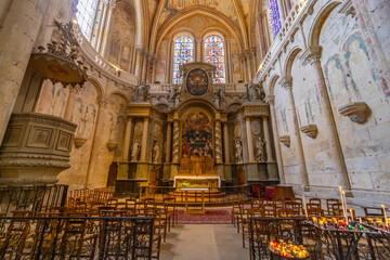 Fototapeta premium Notre Dame la Grande church interior Poitiers France