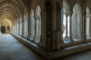 Obraz premium Le cloître de la basilique primatiale Saint-Trophime d'Arles