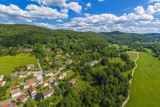 Blick auf die Ortschaft Eschenbach an der Pegnitz im N&uuml;rnberger Land von oben