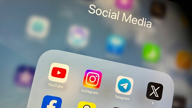 social media app icons facebook, youtube, x, instagram,telegram,snapchat logo.
