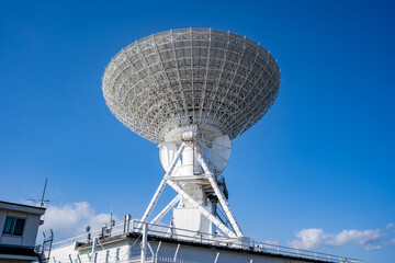 直径34mパラボラアンテナ（内之浦宇宙空間観測所） © 啓 桑原