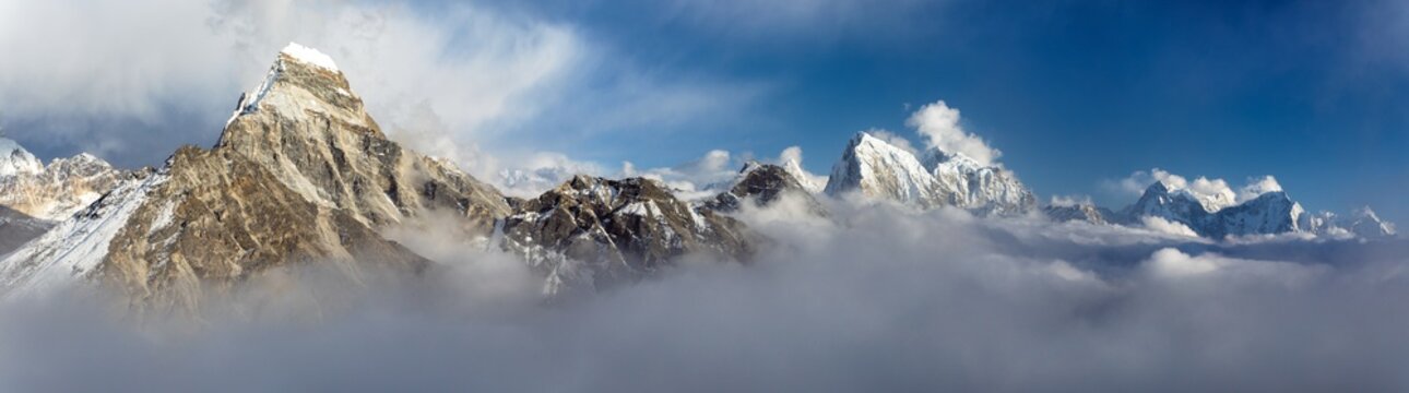 Mountain panorama himalayan landscape Himalaya gokyo