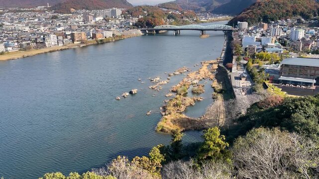 犬山城より望む木曽川と犬山橋