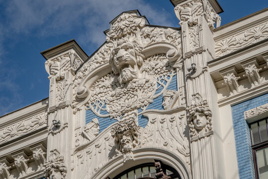 Jugenda Stila Nami:The Beautiful Art Nouveau