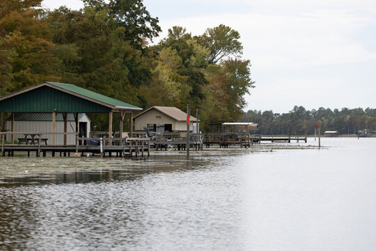 Color channel Lake Seminole in Georgia