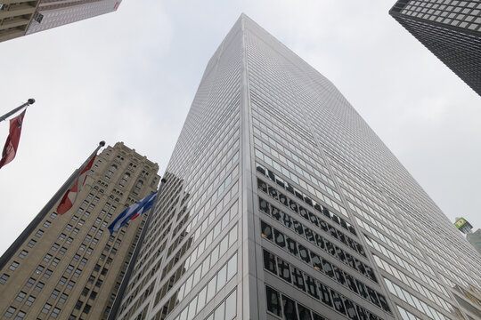 oblique skyward view of Commerce Court West, designed by IM Pei & Page & Steele, 1972, 199 Bay St, originally occupied by Canadian Imperial Bank of Commerce, Toronto