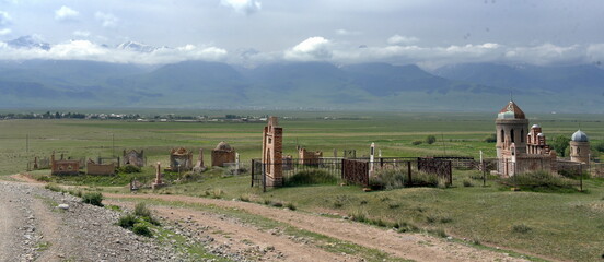 Alter Friedhof in der N&auml;he von Naryn