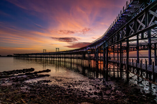Muelle del Tinto, Huelva.