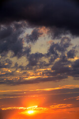 Fototapeta premium Vor Sonnenuntergang, Lichtstimmung, Wolkenstimmung